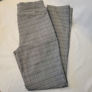 Gray Plaid Women's Cropped Pants
